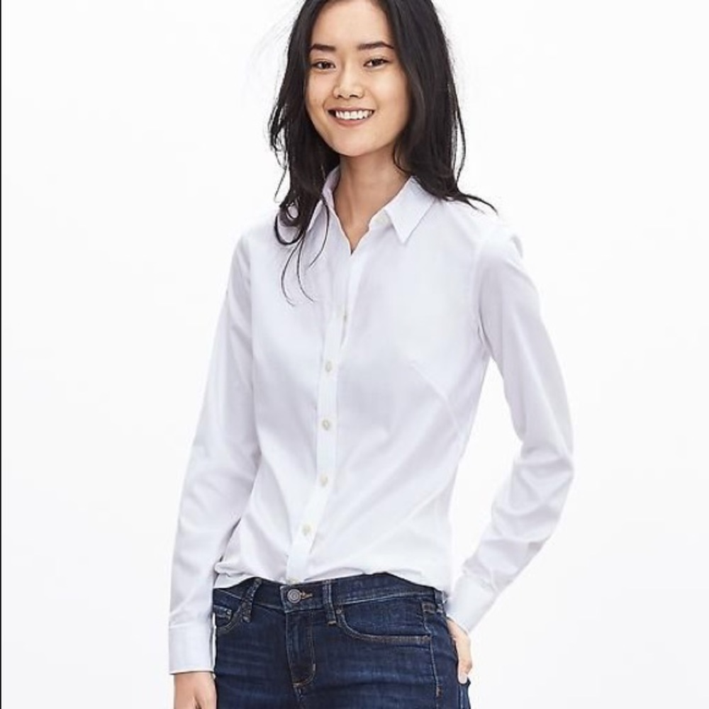 Banana Republic Petite Non Iron Button Up Shirt